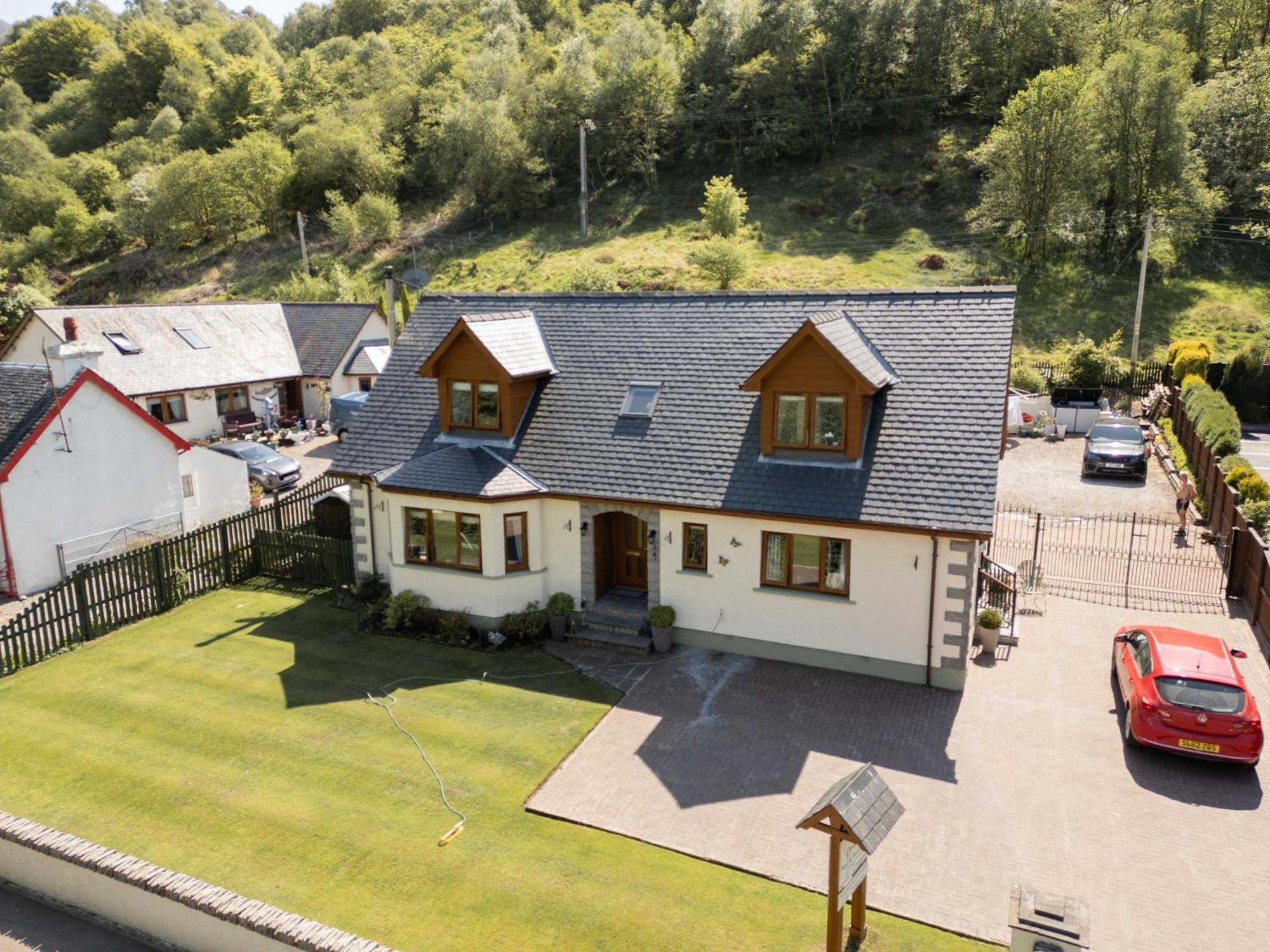 Tigh Na Drochaid, Glen Nevis - Entire Apartment Fort William Exteriér fotografie